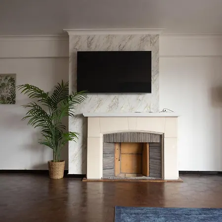 Apartment 2br & 1lr Only 15 Mins To Gravensteen Castle Ghent