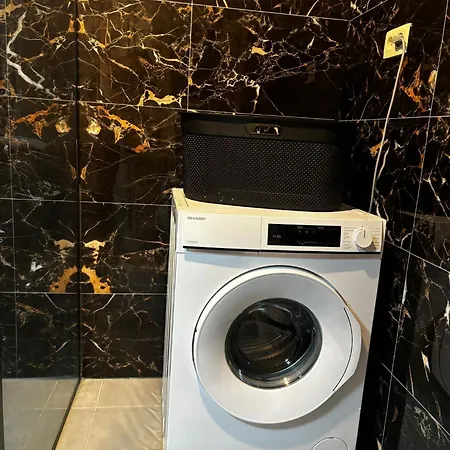 Apartment 2br & 1lr Only 15 Mins To Gravensteen Castle *