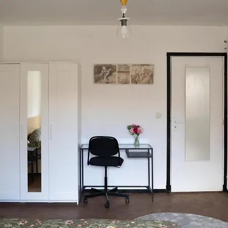 2br & 1lr Only 15 Mins To Gravensteen Castle Appartement *